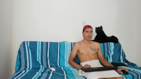 Snapshot of quinnandpuma chatting on 01/31/25, 03:52 QuinnAndPuma online show from 01/31/25, 03:52