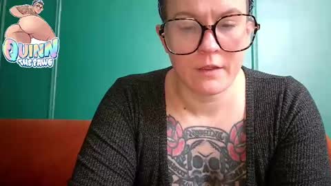 Snapshot of quinnofspades chatting on 11/01/25, 06:21 quinnofspades online show from 11/01/25, 06:21