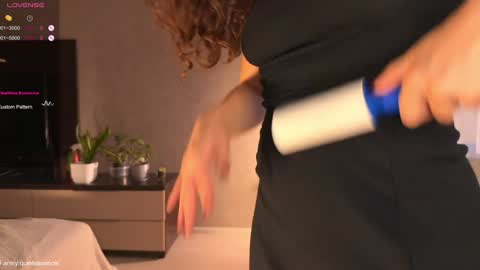 Next stream  December 1 FANSLY Loxrye online show from 11/24/25, 01:33