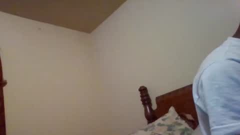 Snapshot of quuwavvy chatting on 10/30/25, 10:06 quuwavvy online show from 10/30/25, 10:06