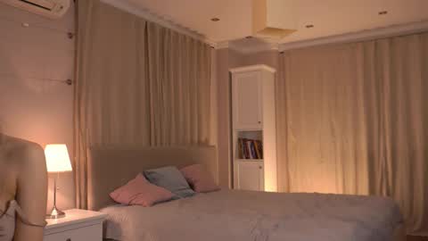 kiri online show from 12/05/25, 04:14