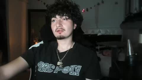 Snapshot of qwert4206 chatting on 02/18/26, 08:32 qwert4206 online show from 02/18/26, 08:32