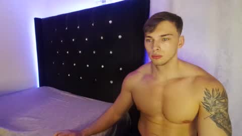 Snapshot of r9dima1998 chatting on 01/12/25, 01:11 Dmitry online show from 01/12/25, 01:11