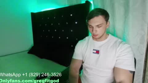 Snapshot of r9dima1998 chatting on 02/22/25, 02:28 Dmitry online show from 02/22/25, 02:28