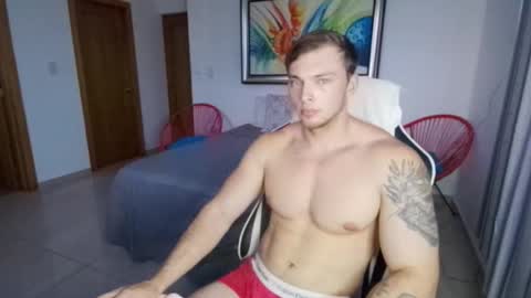 Snapshot of r9dima1998 chatting on 10/02/25, 10:39 Dmitry online show from 10/02/25, 10:39