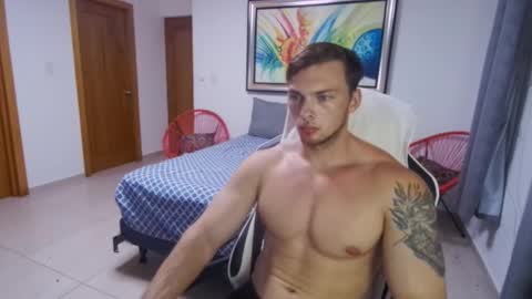 Snapshot of r9dima1998 chatting on 10/08/25, 12:08 Dmitry online show from 10/08/25, 12:08