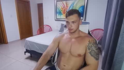 Snapshot of r9dima1998 chatting on 10/17/25, 02:15 Dmitry online show from 10/17/25, 02:15