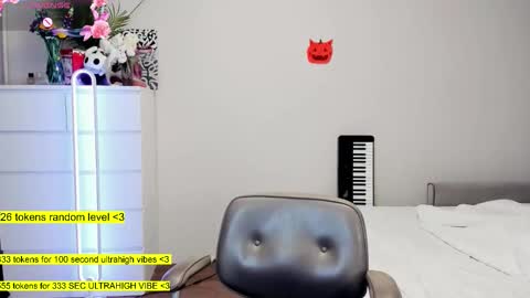 - online show from 11/11/25, 12:32