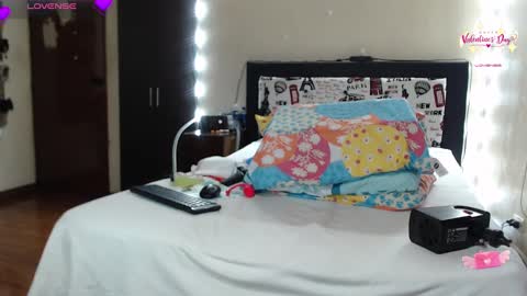 Rachel online show from 03/08/25, 03:02