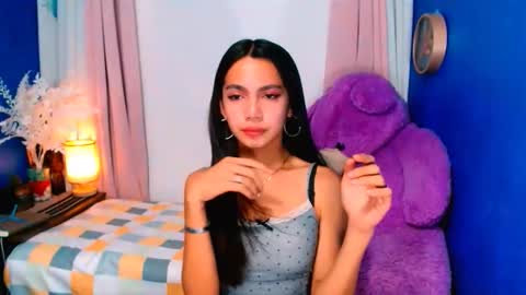 Snapshot of rachel_cummer chatting on 02/11/25, 08:05 Rachel cummer online show from 02/11/25, 08:05