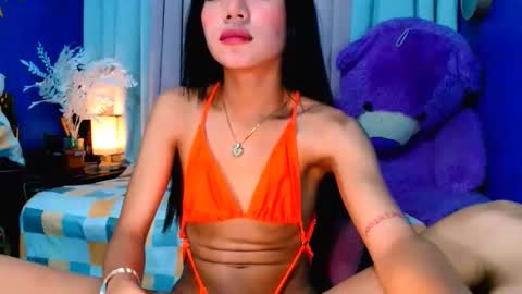 Snapshot of rachel_cummer chatting on 02/15/25, 04:45 Rachel cummer online show from 02/15/25, 04:45