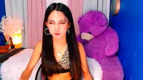 Snapshot of rachel_cummer chatting on 02/24/25, 07:44 Rachel cummer online show from 02/24/25, 07:44