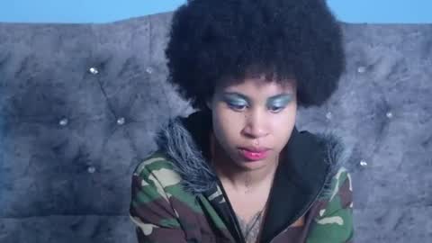 RachelAnn online show from 11/17/25, 03:56