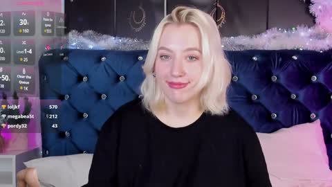 Snapshot of rachelcart chatting on 12/24/24, 10:44 RachelCart online show from 12/24/24, 10:44