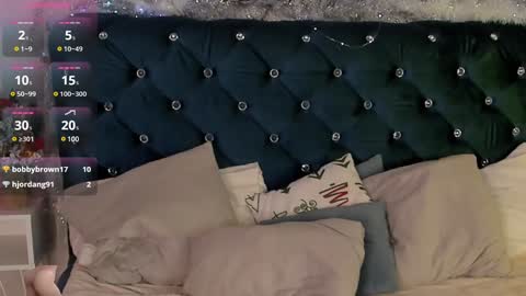 Snapshot of rachelcart chatting on 12/27/24, 10:45 RachelCart online show from 12/27/24, 10:45