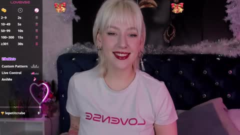 Snapshot of rachelcart chatting on 01/13/25, 03:45 RachelCart online show from 01/13/25, 03:45