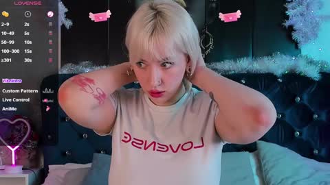 Snapshot of rachelcart chatting on 01/24/25, 04:05 RachelCart online show from 01/24/25, 04:05