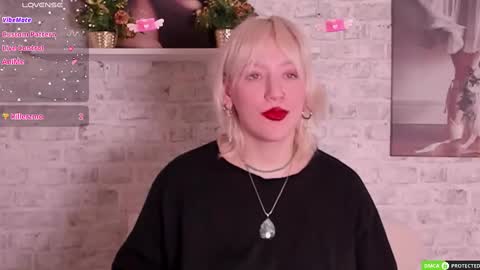 Snapshot of rachelcart chatting on 02/10/25, 07:26 RachelCart online show from 02/10/25, 07:26