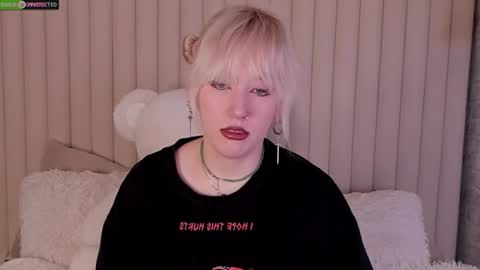 Snapshot of rachelcart chatting on 09/13/25, 03:17 RachelCart online show from 09/13/25, 03:17