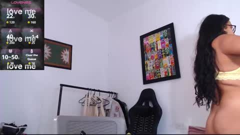 rachell_420 online show from 12/18/25, 12:33