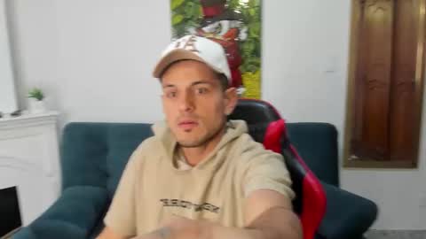 rachell_jacob online show from 04/30/26, 08:42
