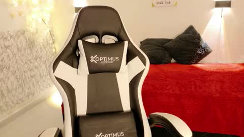 Snapshot of rachell_owen chatting on 02/23/26, 04:21 rachell_owen online show from 02/23/26, 04:21