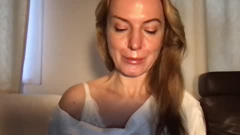 Snapshot of rachelldelicious chatting on 01/13/25, 07:21 Rachel online show from 01/13/25, 07:21