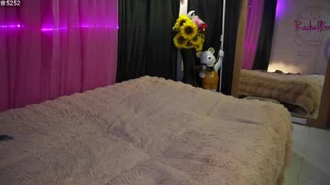 Snapshot of rachellkors_ chatting on 04/13/26, 11:05 rachellk online show from 04/13/26, 11:05