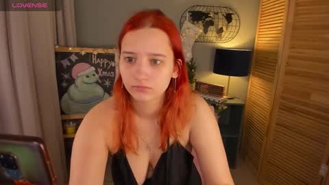 Snapshot of rachelpirce chatting on 12/18/24, 01:59 Rachel online show from 12/18/24, 01:59