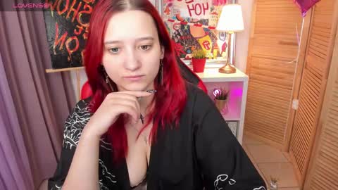 Snapshot of rachelpirce chatting on 03/09/25, 05:33 Rachel online show from 03/09/25, 05:33