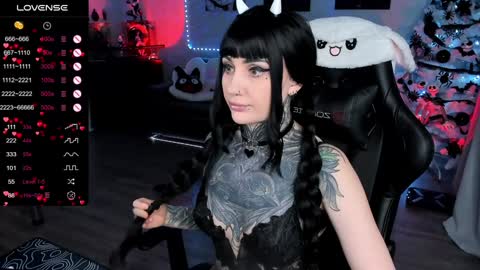 Snapshot of rachelqueen_ chatting on 02/04/25, 06:17  Miko Pleasee help me get 100 likes online show from 02/04/25, 06:17