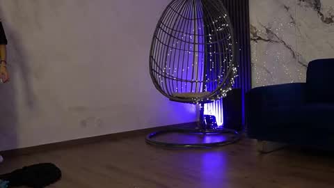 Snapshot of rachelravee chatting on 01/12/26, 05:23 Ann online show from 01/12/26, 05:23