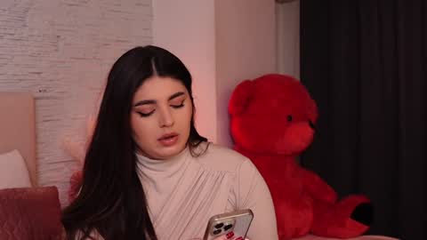 Snapshot of rachelswaan chatting on 12/16/24, 09:14 RachelSwaan online show from 12/16/24, 09:14
