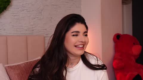 Snapshot of rachelswaan chatting on 01/02/25, 11:09 RachelSwaan online show from 01/02/25, 11:09