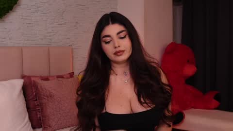 Snapshot of rachelswaan chatting on 02/06/25, 06:40 RachelSwaan online show from 02/06/25, 06:40
