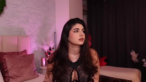 Snapshot of rachelswaan chatting on 02/20/25, 05:44 RachelSwaan online show from 02/20/25, 05:44