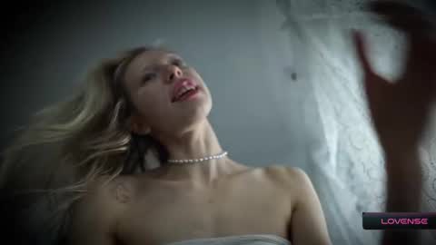 Snapshot of radiant_ada chatting on 12/02/25, 09:25 ada online show from 12/02/25, 09:25