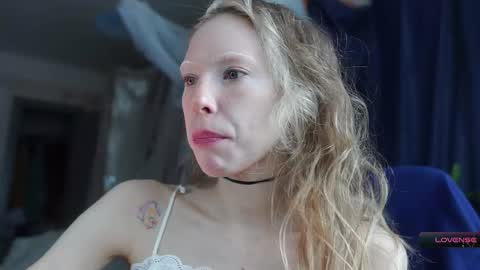 Snapshot of radiant_ada chatting on 03/04/26, 08:42 ada online show from 03/04/26, 08:42