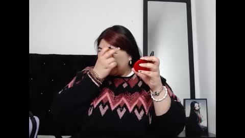 Snapshot of radiantgoddes chatting on 12/22/25, 01:52 radiantgoddes online show from 12/22/25, 01:52