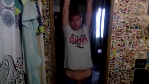 RadSkaterX online show from 04/22/26, 01:08