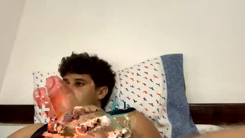 Snapshot of rafabuscub chatting on 03/27/26, 08:26 Rapha777 online show from 03/27/26, 08:26