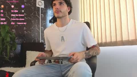 R A F A E L online show from 04/28/26, 08:14