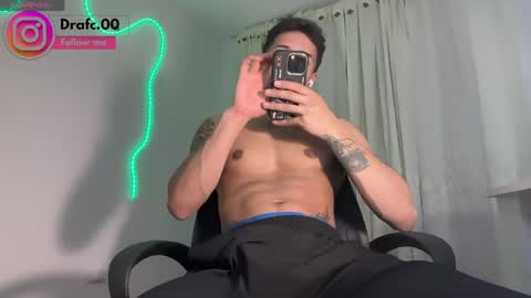 NEW IG  online show from 05/22/26, 01:46