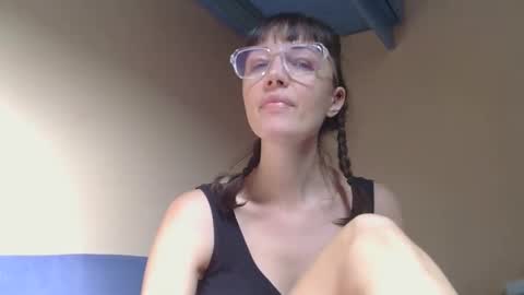 Snapshot of rafaellaraffy chatting on 04/23/26, 01:46 Rafaella online show from 04/23/26, 01:46