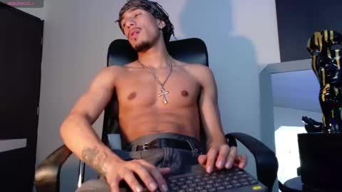 IG online show from 12/19/25, 05:03