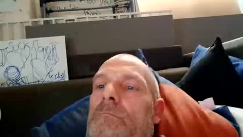 Snapshot of ragingzef69 chatting on 12/13/24, 06:21 Bigthickdickinvic online show from 12/13/24, 06:21