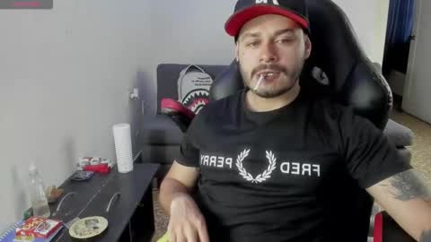 ragnar_lothbrok77 online show from 12/14/25, 08:57