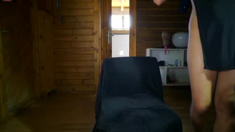 Snapshot of raichell_magicts chatting on 07/07/26, 11:14 60 off online show from 07/07/26, 11:14