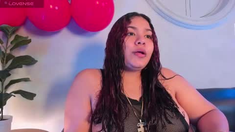 Snapshot of raichell_sweet_curvy chatting on 06/10/26, 03:18 raichell_sweet_curvy online show from 06/10/26, 03:18