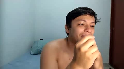 raider and roxie online show from 12/01/25, 01:05